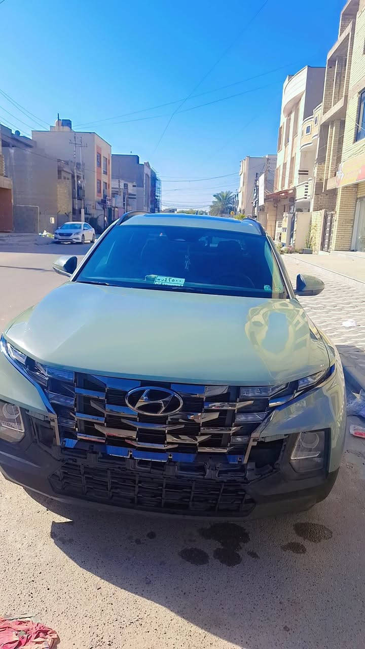السلام عليكم للبيع هونداي سانتا كروز موديل ٢٢ فئه هاترك بصمه فتحه اشاير بل المري حساسات 
 رقم بغداد للاتصال واتساب ***********
