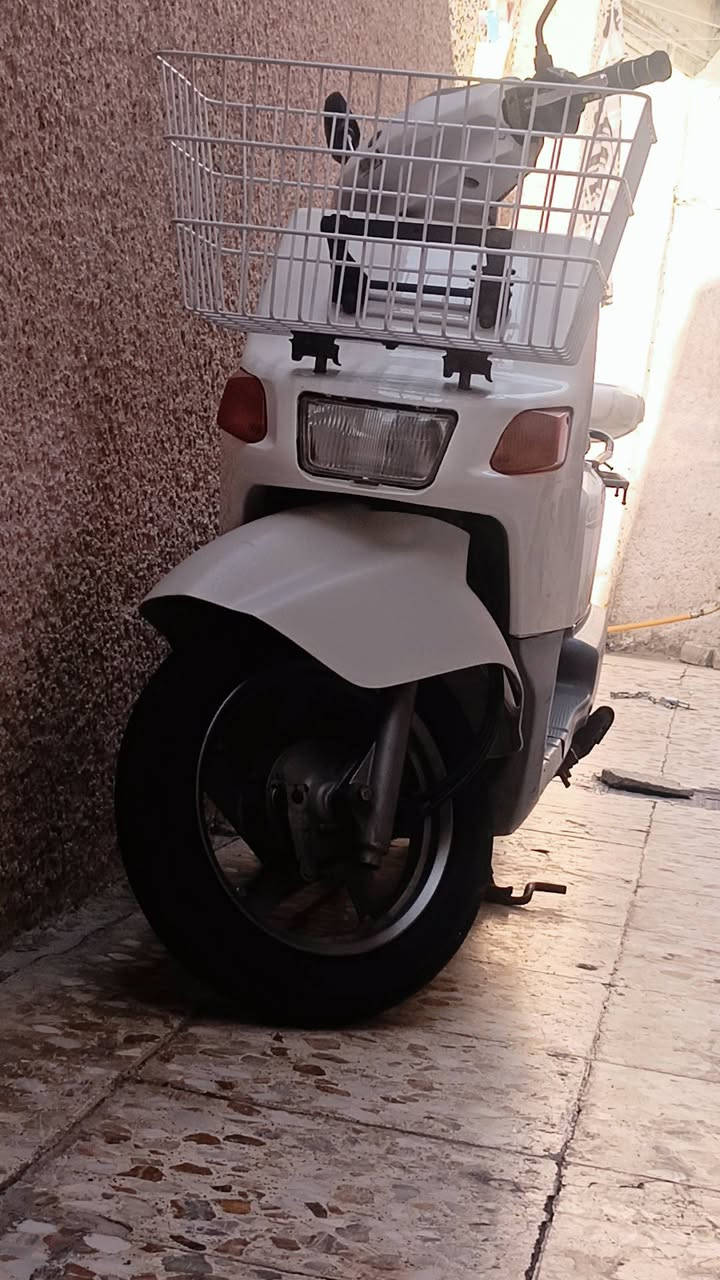 السلام عليكم بيكم سلف وهندر شلعه مشي دراجه نضافه اذ مو فول لا تشتري شرط ابيعلك ع فحص دراجه رمبه اوراق كامله كيلو متر عداد كلها شغاله استان صفح كهربائي كهربائيات كامله سعر ٥٥٠ وبيها مجال قليل جدا *********** مكاني بغداد الحبيبيه قرب مطعم وليد ابو الكص
