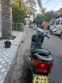 ٦٠ • نضيفة • اسود