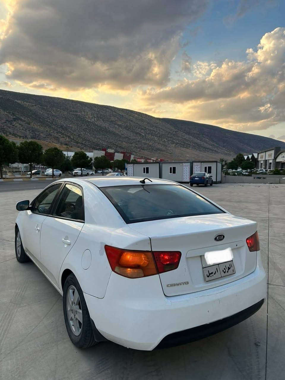 KIA CERATO
کیا سیراتۆ مۆدێل ٢٠١٣ ناوسور مواسفات خلیجی جێ جێ بۆیاغی هەیە بێ لێدران، گیرو مەکینەی بەشەرت تەحویل غرامە بەشەرت نرخی ٦٦ وەروق
*********** أربيل, العراق
