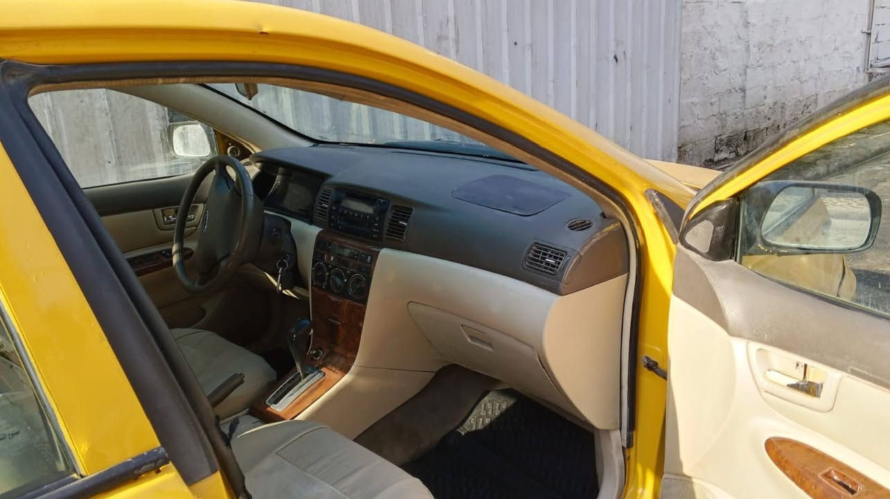 السلام عليكم BYD 2011 F3 اوتماتيك صدر جديد قبل شهر بدلته السياره بدون حادث فقط تعمير هلاهلات ودوسات ومصبوغه حزام 
مصفره هيئه وغرامات رقم جديد دولي تاخذ جاهز  تحويل مباشر بأسمي كبل اسوي لك عقد مروري 
مكاني بغداد المحموديه ناحية الرشيد  
السعر 38
واتساب ***********
