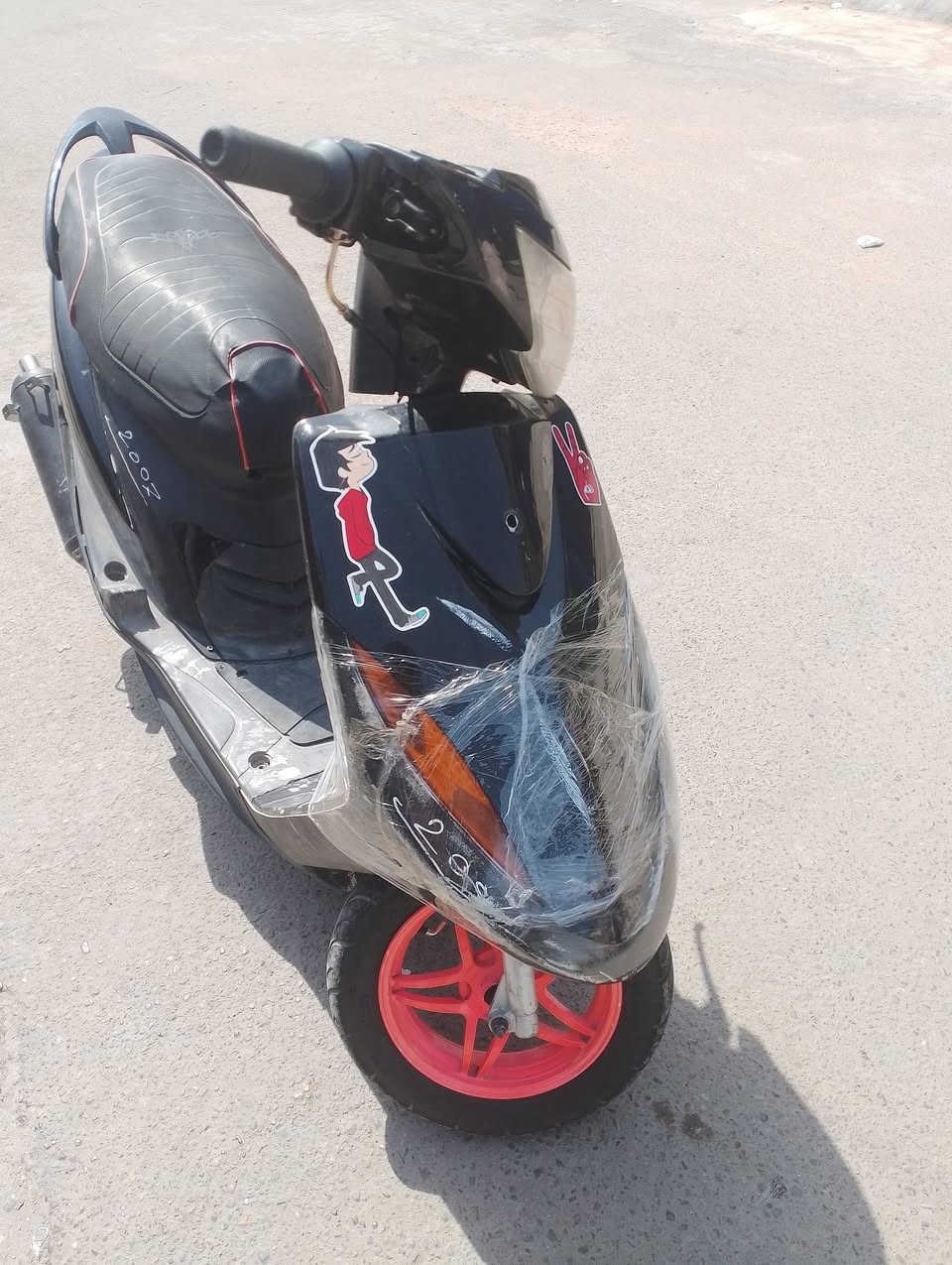السلام عليكم ماكس عدله مكينه ناعمه خرسه حلوه دراجة نضيفه نكره 350بلديات الصحفيين ***********
