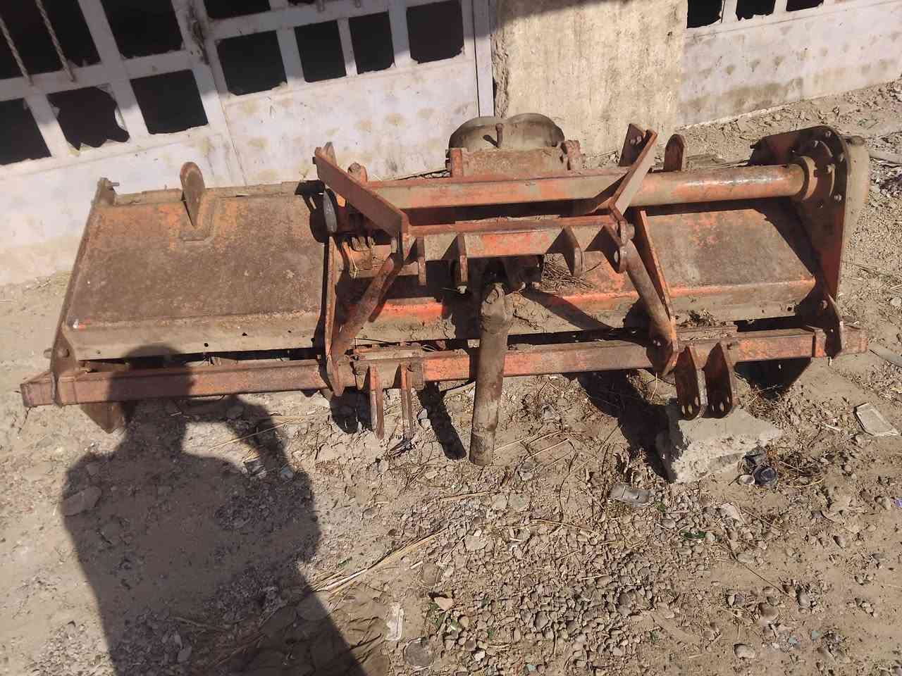 للبيع رفاس انكليزي نضيفه ع بلاد العنوان بغداد التاجي قرب معسكر التاجي ***********/***********

