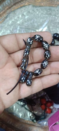 للبيع شاهود يسر قديم  سعره 100 مع توصيل  07704081761