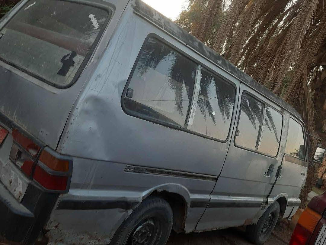 السلام عليكم كيه بسته ٩٣ كير محرك اكسن خير من الله شواصي جدد الكشر بلادي ما مكصوص كهربائيات كلهه شغاله تخم تاير جديد ابيع حديده تريد تحويل اكو تحويل السياره عليهه مليونين السعر ١٥
***********
***********
