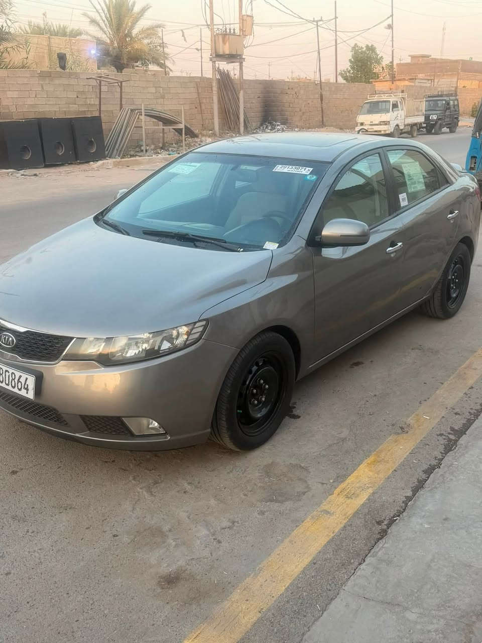 السلام عليكم شباب كيا فورتي موديل 2012 ورد امريكي حادثهة بنيد وجاملغ فقط بيهة يرباك  ستيرن بسمي رقم بغداد الجديد سنوية 2031 مكينة 2000 دوش سيارة فول مواصات بصمة فتحة تحكمات والسيارة كلش جديدة مكينة كير تبريد تخم تاير صدر كلة كفالة عامة السيارة بيهة مكانات صبغ السعر 92$ وبيهة مجال ***********  العنوان بغداد
