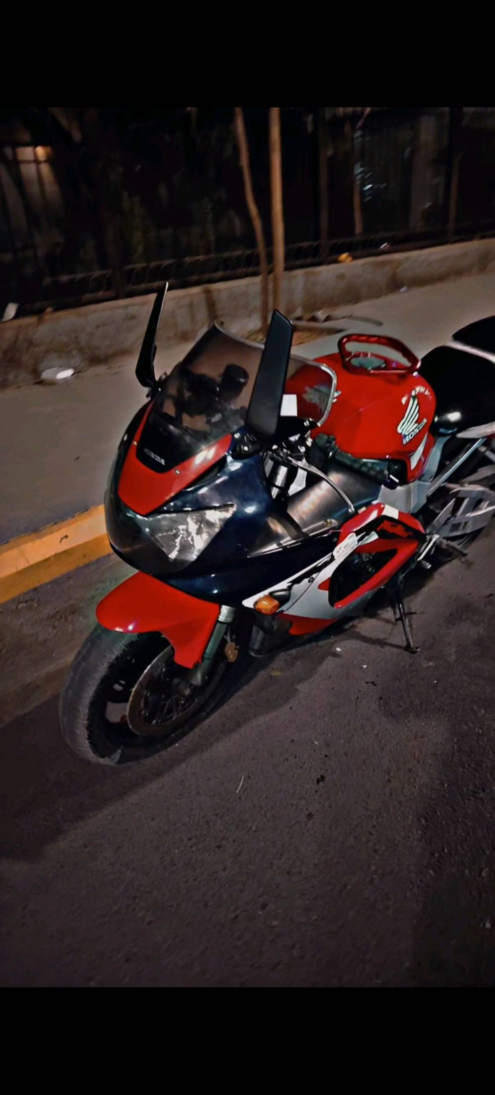 CBR929 • معدل • تحتاج سنتر