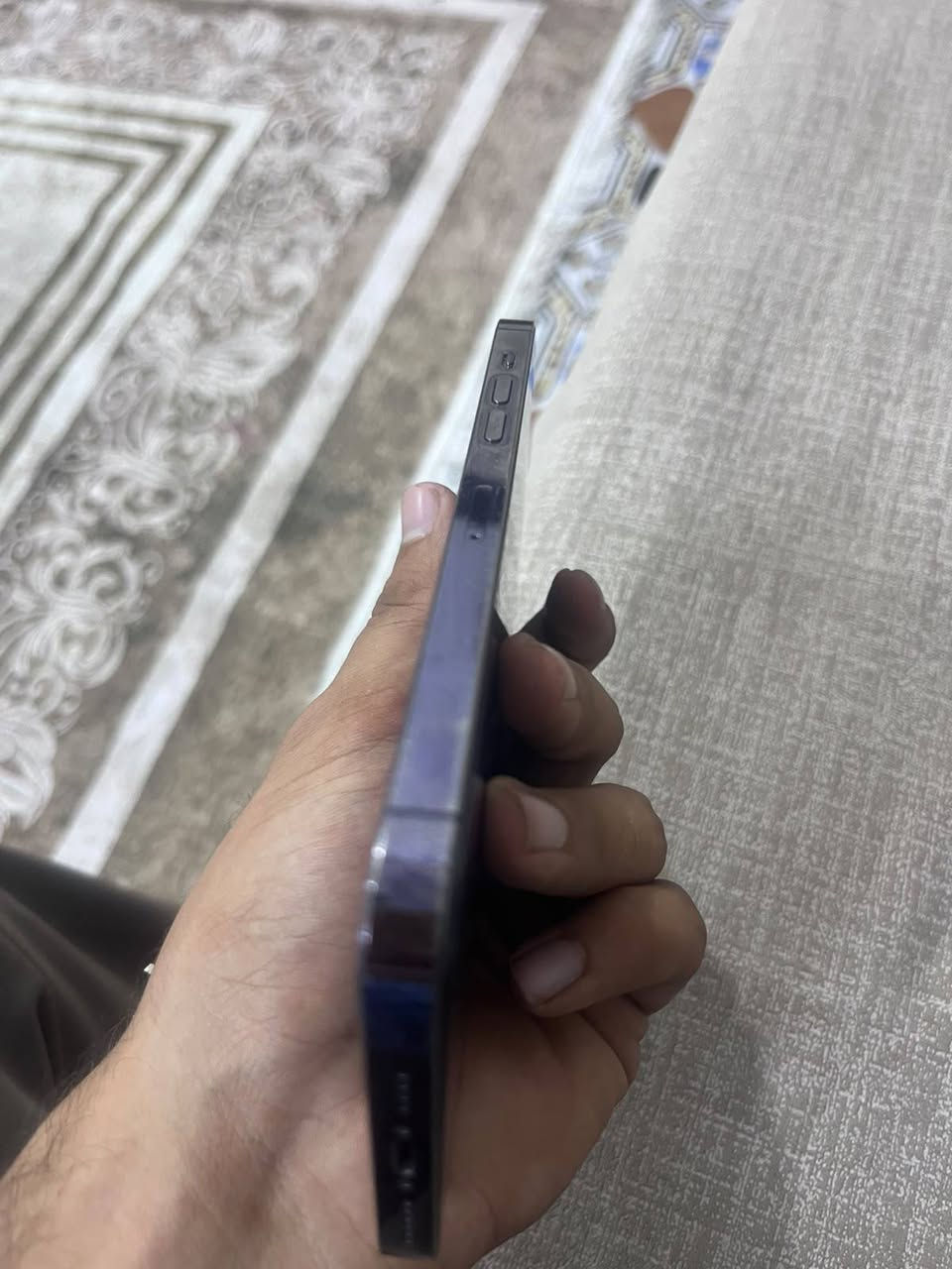 سلام عليكم 
ايفون 14 برو ماكس 
ذاكره 256 بطاريه 73 بلاديه
مبدل شاشه اصليه وبيها خط بالنص كلشي ممأثر جهاز كلشي شغال بي رايده ب500 وبي مجال مكاني بغداد الكرخ تواصل واتساب ***********
