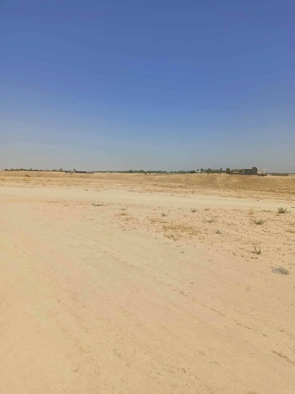 السلام عليكم
ارض زراعيه للبيع المساحه ٧دونم المكان قضاء الشرقاط جزيره بعاجه 

تصلح بستان كبير او حقول دواجن وغير ذلك 

البيع كاملاً بدون تقطيع 

للاستفسار ***********
