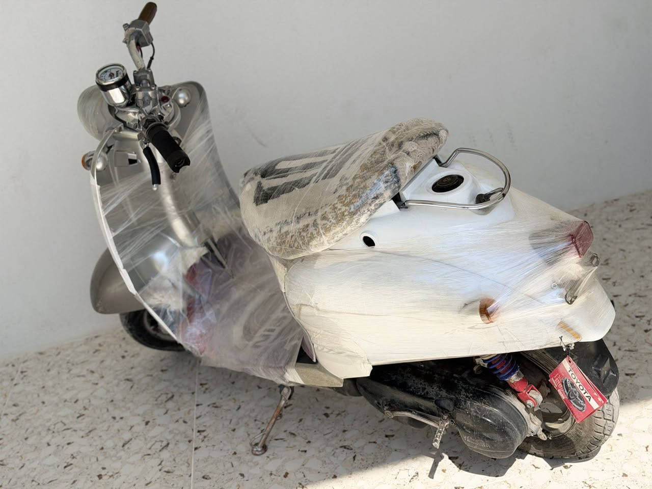 گزگزه بۆ فرۆشتن یابانی  بێ  عەیب بۆ فرۆشتن بەنرخێکی باش بۆ زانینی نرخوو مەعمەلە  پەیوەندی  بکەن یان نامە  بنێرن***********
