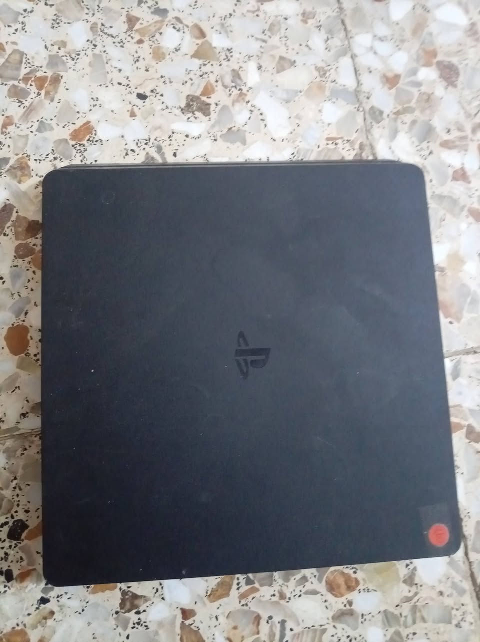 السلام عليكم 

بلي فور سلم مهكر
اقوه نوع بلي
نضام 9.50
ذاكيره 1تيرا 1TB
جوستك ثنين
الجهاز نضيف كلش هاي صوره كدامكم لوك ستيكر ما مفتوح ولاداخل صيانه سعره 260 الف وبيه مجال بسيط
الاستفسار ***********
خاص ماسنجر مفتوح
عنواني النجف الاشرف
