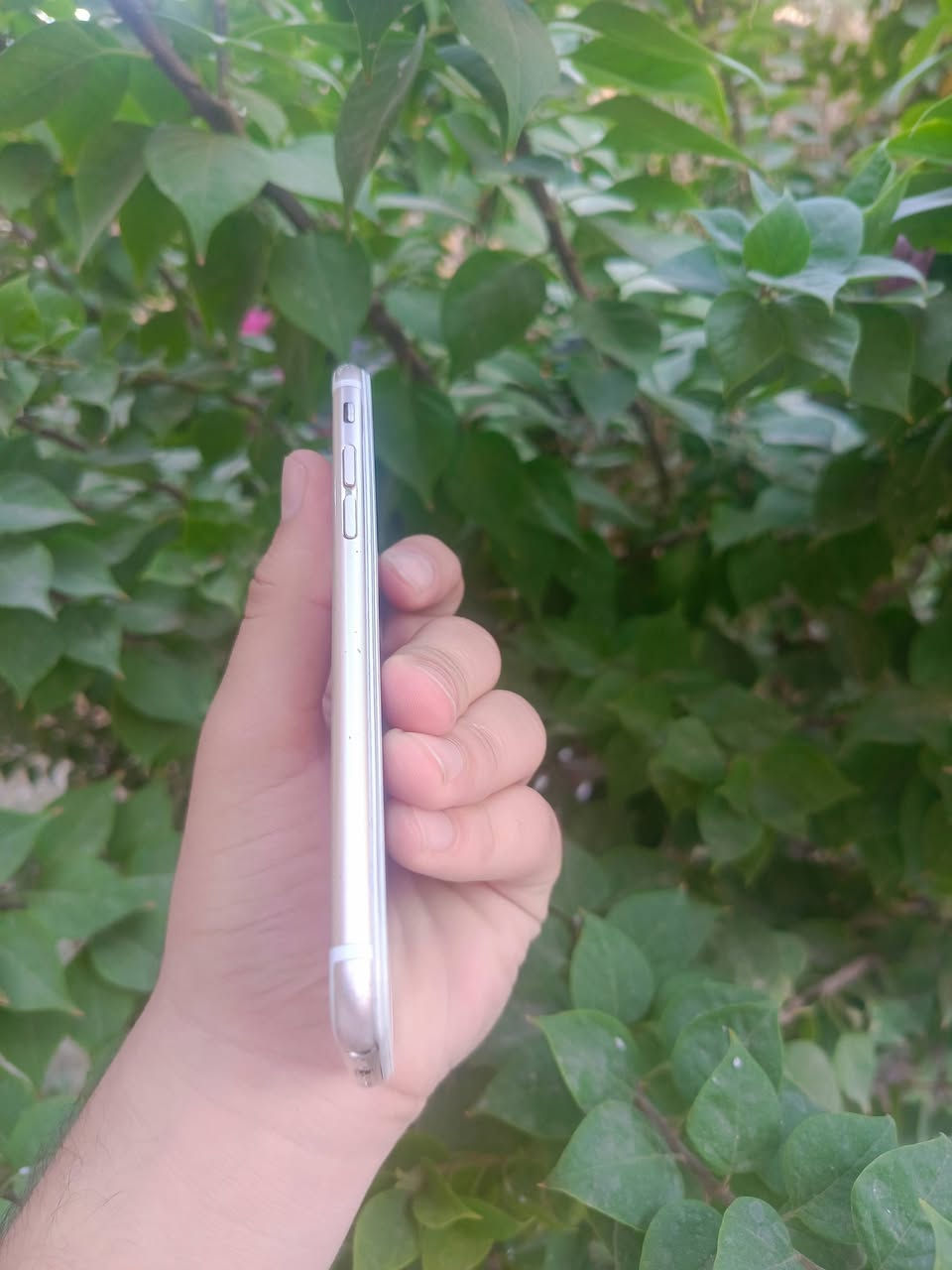 للبيع iPhon 6s..
ذكراته 64 بطاريه 100..
اي عطل مابي سعر 50..
رقم ***********.....
