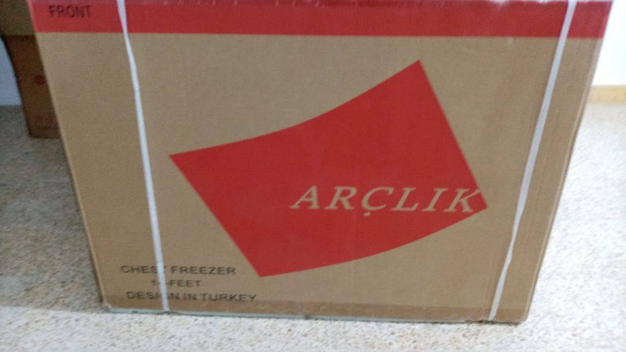 سلام عليكم
من رخصه الادمن 
مجمده شركه Arclik 
ومواصفاتها موضحه مثل ما بالصوره استعمال جدا قليل 
سعر 450 وبي مجال 
للإستفسار ***********
