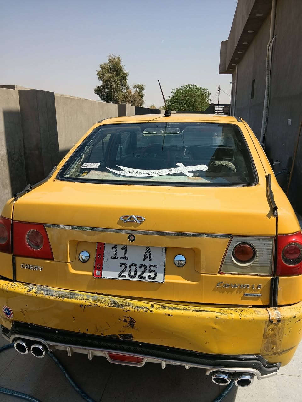 سلام عليكم سياره للبيع شيري موديل ٢٠١١ بغداد بسمي سنويه جديد  محرك يصرف فقط باقي مابي عيب غير متواجد على فيس هاذا رقمي ***********
