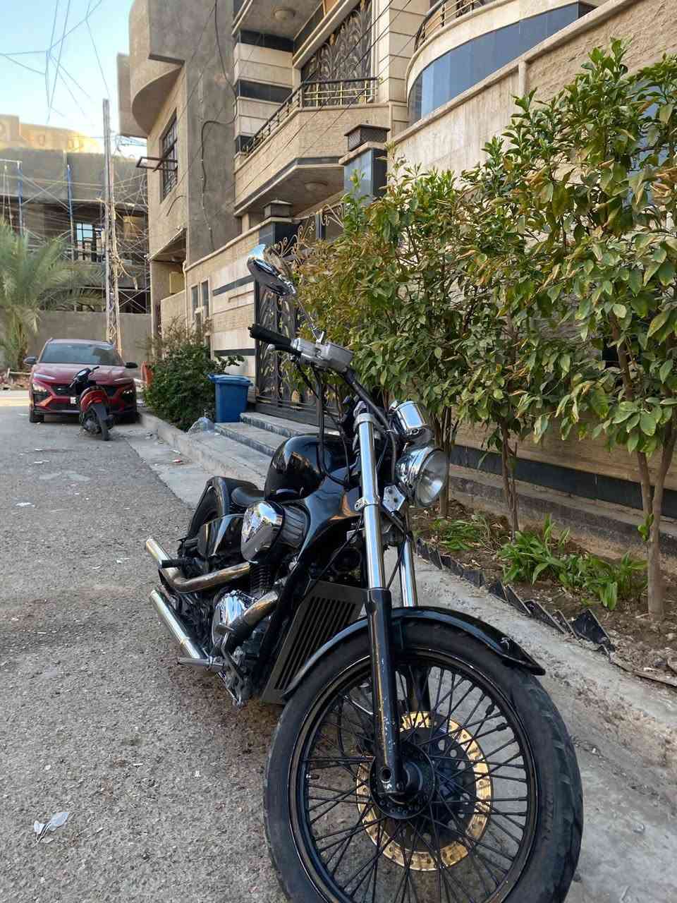 🏍️ للبيع: هوندا ستيد 400 (ستايل ببر) 🏍️
​✨ التفاصيل والحالة:
• النوع: هوندا ستيد 400 cc (Bobber).
• النظافة: الدراجة نظيفة وحلوة ومعدلة ستايل ببر.
• النواقص: تحتاج فقط ترتيب (إشارات + باك لايت خلفي + كَشن خلفي).
​📍 العنوان: بغداد - الكاظمية.
💰 السعر: 1,250,000 (مليون وميتين وخمسين ألف دينار).
📞 للتواصل والاستفسار: [***********]
