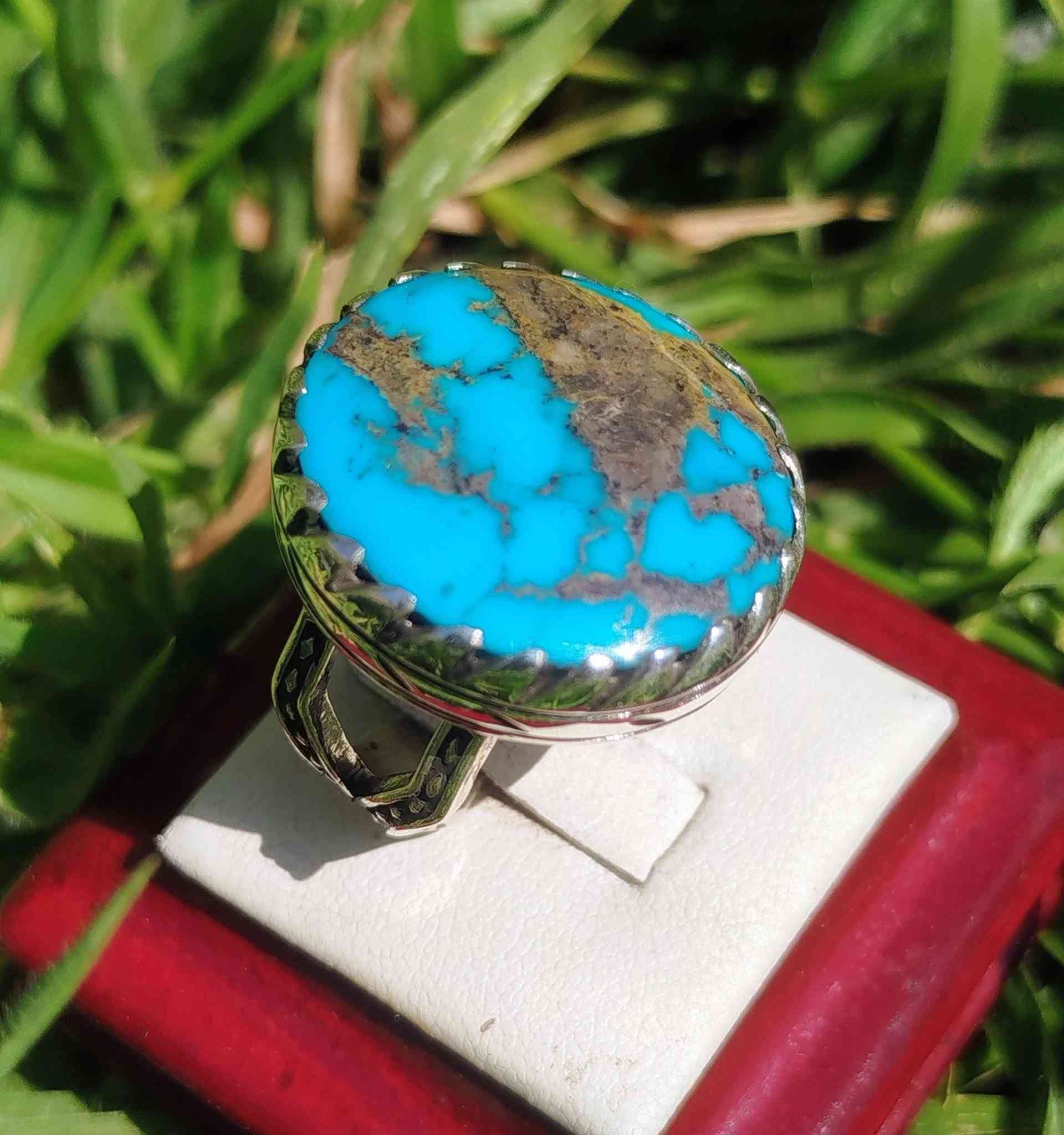 💐تحفه فنيه من 🏵️
🌲الفيروزي الرضوي النشابوري الازرق  🌷
ا🌺لاصلي شرط الفحص اصلي 🌹 
🌿من أعمالي صياغة يدوية ثقيلة ☘️
التواصل على الخاص او رقم الهاتف ***********
العنوان البصرة القرنة الشرش
