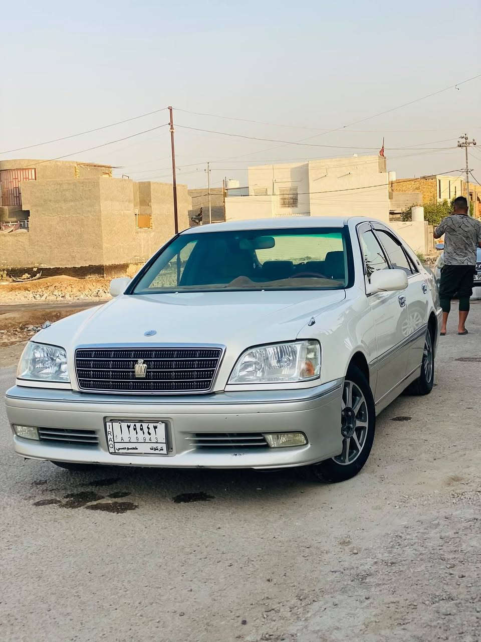 خضراوي   ملكه رقم كركوك موديل 2003
مدفوع كمرك وضريبه وكاله عامه ام صوره 

مكفوله كفاله عامه عراق ويابان من صبغ من ضربه  تحوير فوك وجوه نجف دشبول عارف العيساوي 

المواصفات 
اصل كرستال مو شد ؟ 
3 دكم 
مكينتها ديفور الكبير الحجم 3000 شاصي 75.
اربع كشنات كهرباء. 
ستيرن كهرباء.
برده خلفيه كهرباء أصليه.
مري كهرباء+هيتر 
ويل كب نجمه  حجمه16.بلادي ؟ 
اريل امامي كرستال شذره زرقاء.
لايتات كرستال زنون.
بگ لايتات كرستال لد.
شاشه كرستال ترحيب.
سستم ايرباگ سليم.
كروز تثبيت سرعه.
مري اشاره وترحيب عند الافتراب
مانع انزلاقTRC.
تخم تور اصلي 
شغالABS.
سستم صوت +دمامات فد شي.
حداديه +تخم تاير جديد.
سستم نياكل متكامله.
والسياره ماعايزه برغي كامله على اخر حبايه.
والسياره بالواقع اجمل من الصور بهواي مكان السياره بابل القاسم 
السعر 115 وبيها مجال  

رجاءً اذا ماعجبك السعر او مو شراي اعگب المنشور او تعلق تعليق حلو يدل على أخلاقك الراقيه وكلشي أكو بالسوگ. اي استفسار اتصال فقط  اعتذر *********** / ***********
