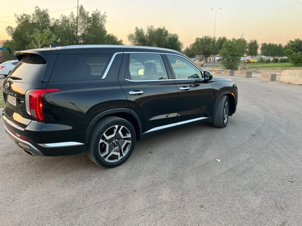مواصفات بالسايد راسمية لـ باليسيد اكس ار تي 2023. محرك٣.٨ V6 بقوة٢٩١ حصان قير أوتوماتيك٨ سرعات  نطام السبورت دفع رباعي عجلات٢٠ إنش سبعة ركاب كراسي كابتن بالوسط.  كعىده vipشاشة وسطية١٢.٣ إنش مع ملاحه أبل كاربلاي وأندرويد شاحنه للكراسي خلفيه ايظا   أوتو. شحن لاسلكي للجوال ومقاعد أمامية مدفأة. مكيف

ثلاث مناطق مخارج للمكيف بالخلف باب شنطة كهربائي نظام تشغيل ببصمه  وايظا بصمه عن بعد وزر وأنظمة أمان مثل تنبيه النقطة العمياء والمحافظة على المسار مثبت سرعة ذكي وتحذير تصادم أمامي وخلفي بنتبج الفئة تجهيزات مثل تبريد المقاعد أو كاميرا ٣٦٠ أو فتحة سقف 
صاله سنه ونص عدي واريد بيعه سبب تغير موديل 
نظيفه95‎%‎ استخدام  وكله محسن وسوبر استخدم الها 
فقط جاد يتواصل 
مكاني بغداد240 بيه مجال للشراي 
نحويل ثاني يوم باسمك
ماشيه ٦٤ ميل

***********
