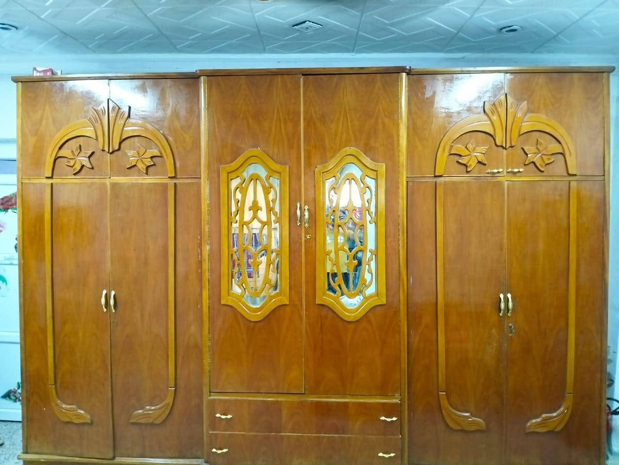 مابيه اي ضرر خشب ثقيل سعر 650 العنوان ناحيه القياره ***********

