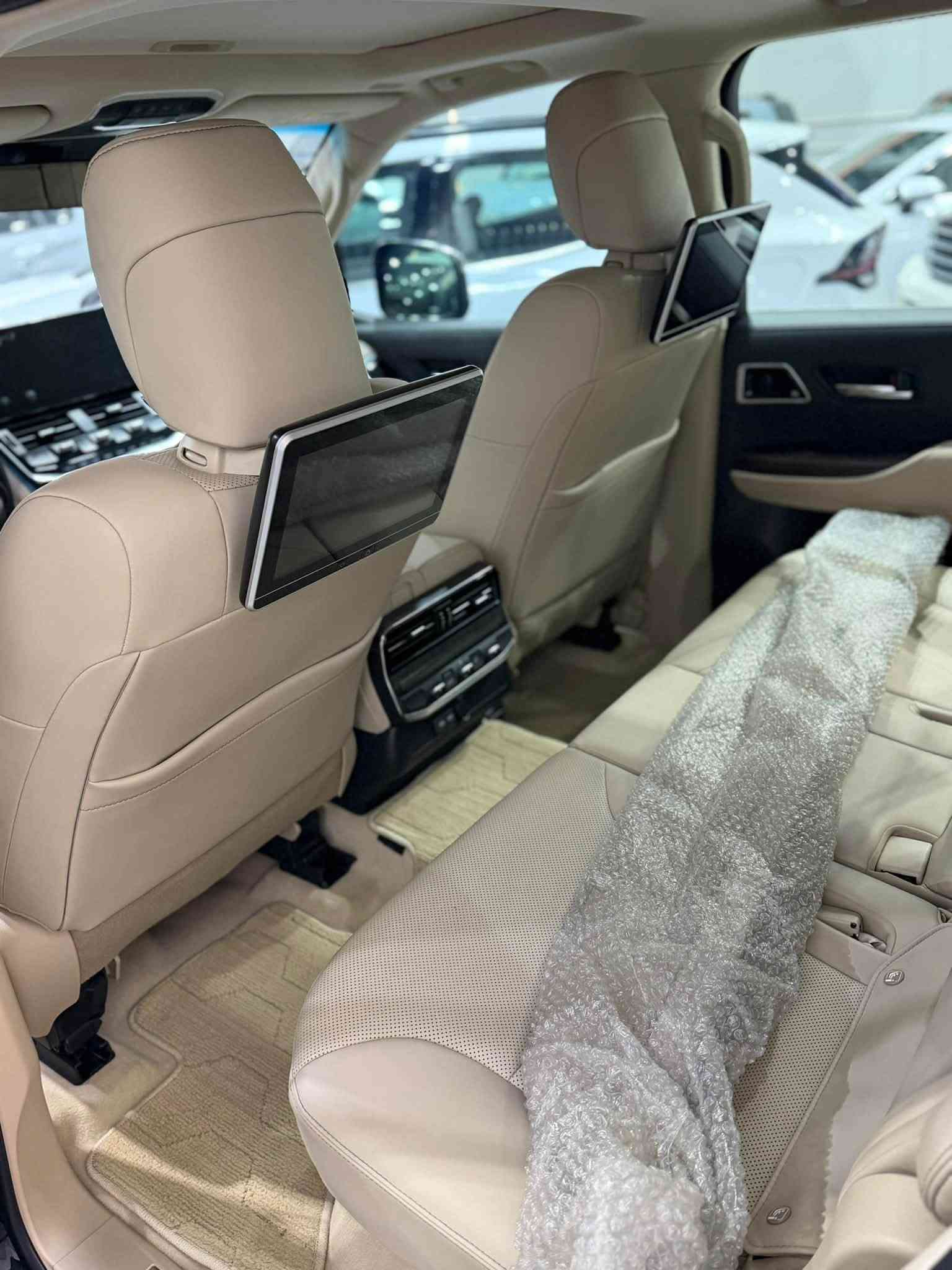 لاندكروز VX - 2023
خليجية كفاله عامة من كلشي ( مغلفة PPF ) 
ممشى : ٤٩ الف كيلومتر
- 4 كاميرات - كراسي كهرباء - كشن تبريد - لايت لد - جنطة كهرباء - سلايد 

السعـر : 68,800$ مجال بسيط جداً 

العنوان : بغداد . الكـاظمية 

***********
