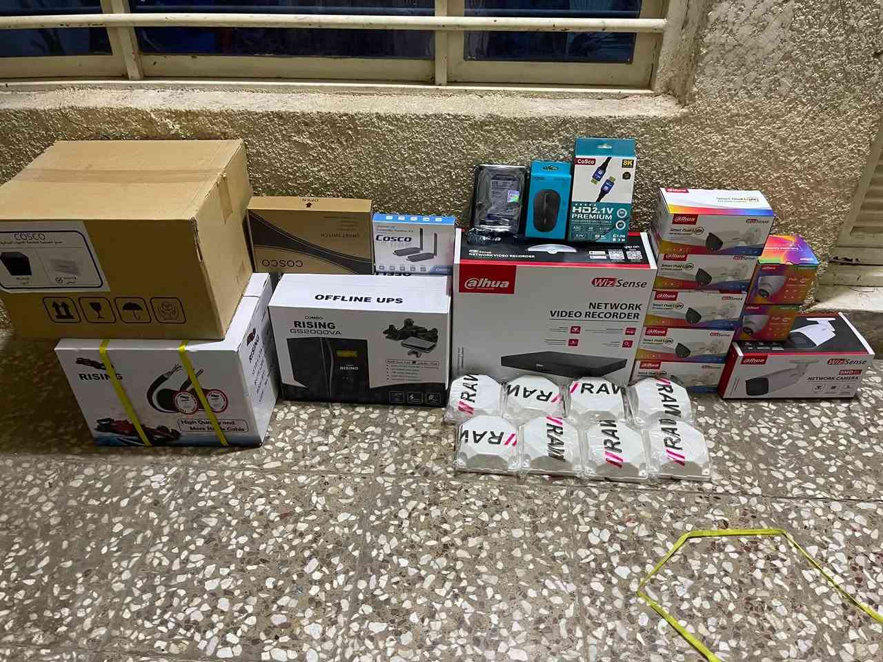 تريد اعلى مواصفات بالكاميرات
هي نظام ip  الدقة 4k
🫡شاهد واستمتع بالدقة 👇

المواصفات
اعلى العروض وافضلها مع خاصة الذكاء الاصطناعي والزوم
منظومة دهوا IP تجميع باعلى المواصفات دقة 4K

📌المواصفات
🔺8 كاميرات دقة 4k نظام ip كلر صوت وصورة دهوا اصلي
     لدات ( تصوير ليلي نهاري ملون حتى بدون انارة)
    مع كاميرا زوم خاصة للنقود والكاشيرات 

 🔻جهاز NVR نوع دهوا دقة 4k يشغل كل انواع 
      الكاميرات ويدعم تسجيل الصوت مع تصوير الوجوه 
     والتعرف عليها بالذكاء الاصطناعي 

🔺سويج نوع 10/100/1000 دفع 2 كيكا

🔻هارد 4 تيرا اصلي 

🔺كيبل رولة SFT  305م نوع مورال مسلح دبل تغليف ونحاس 
      ومقاوم كافة الظروف الجوية 

🔺جهاز يو بي اس حجم 2000

🔻بوكسات عدد 8 خاصة بالكاميرات لحماية الفيش من 
     الرطوبة والعبث وتعطي شكل لائق للكاميرات

🔻فيش كامله خاصة بالكاميرات

🔺كيبل اج دي مسلح

🔺راك لحفظ السويج يحتوي van للتبريد 
     
      راك حديد داخلي ومزجج للNVR يحتوي van للتبريد 

🔻جهاز HD واير ليس لنقل الصورة والتحكم لاي مكان

🔻ستاندات ثقيل متغير 60/120سم 

🔻ماوس واير ليس نوع رابو

🔻التسليك بواري بلاستك وفلكس مقاوم لكافة الظروف

🔻ممكن ربط المنظومة على الانترنت وتراقيب وانت باي 
     مكان بالعالم

🔺ضمان سنه حقيقي

🔴لمزيد من المعلومات مراسلتنا على الخاص او الاتصال على الرقم
***********
***********مهندس محمد
