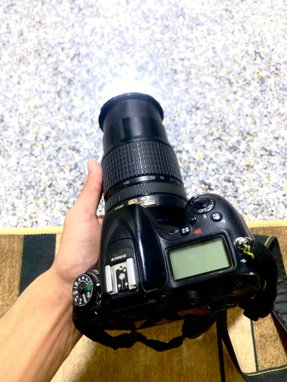 كامره Nikon 7100  البيع  كامره نضيفه كلش وما بيه اي نقص الستفسار واتساب *********** سعر كامره 550بيه مجال قليل 🤎
