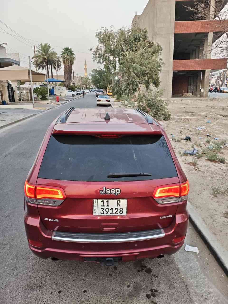 جيب 2014 رقم بغداد 
موصفاتها فولل الأخير شتريد بيها 
محرك هيمي 5700 سرعه 300
هزة وسنويه وارقام جدد 
صور حادث بالمنشور 
3 قطع صبغ جاملغات اماميه وبنيد 
مكان السيارة بغداد السيديه 
نواقصها حداديه صدر 
تبريد منضومه جديده شاد 
فيتم اصلي وكاله
السعر 137 بيع سريع 
شراي يتصل 
‏‪***********‬‏
