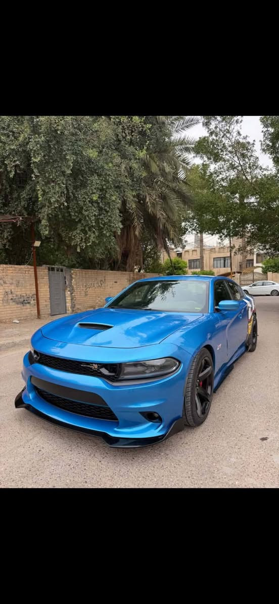 السلام عليكم للبيع جارجر 6400
سكات باك سوبر تراك باك٢٠١٨
ماشيه ٥٣ الف 
حادثه جداً بسيط بدون لغد بدون شاصي بدون ايرباك بنيد فقط مبدل ومصبوغ وشبر بالجاملغ الايسر الخلفي كلير مو اكثر من شبر 
تراي زيرو سياره جاهزه صدر تايرات دسكات 
مواصفات السياره 
شاشه كبيره كار بلي
تشغيل عن بعد
شفتات ستيرن
كشنات كنتاره وجلد 
كشنات كهرباء 
كشنات الاماميه تدفئه تبريد
الكشنات الخلفيه تدفئه
خزن ميموري
كامره دواره 
حساس خلفي 
رادار جانبي
مري قلاب 
نقطه عمياء
مري تدفئه 
ستيرن تدفئه
الاظافات الي ع السياره
بيه دركه فور جت الياف طبيعي
بيهه ويل نجمه خسفه قويه اصلي 
تايرات خلفيه ٣١٥ امامي ٢٧٥
لد تكساس 
كت لحايه لامع
بيهه اويل برثر 
شوته K&n
اويل كاج كان
ستريس بار اصلي 
بيهه برمجه مصطفى ايگل 
كت اوف وطلقات وببكورن
سياره مكينه كير مكفولا وكلش قويهه 
فول نعومه بغداد البياع ***********
