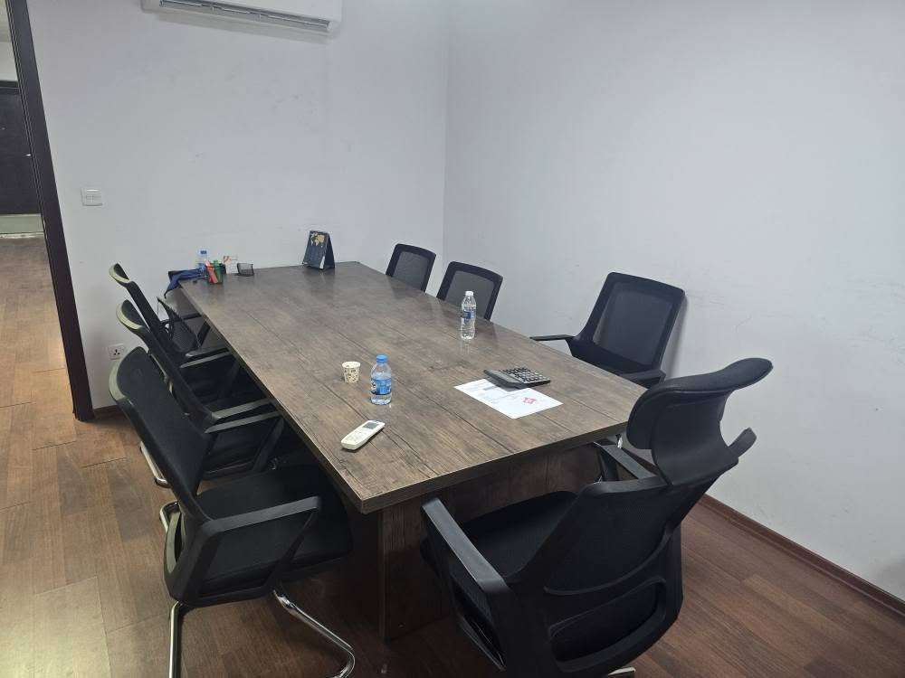 Office furniture very good condition for sale
*********** أربيل, العراق
