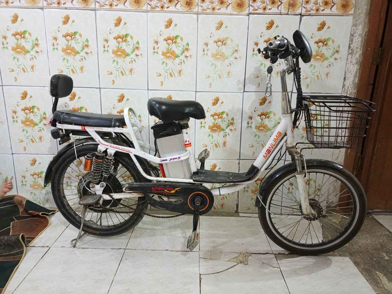 دراجة كهربائية • بطارية ليثيوم • حجم ٢٦