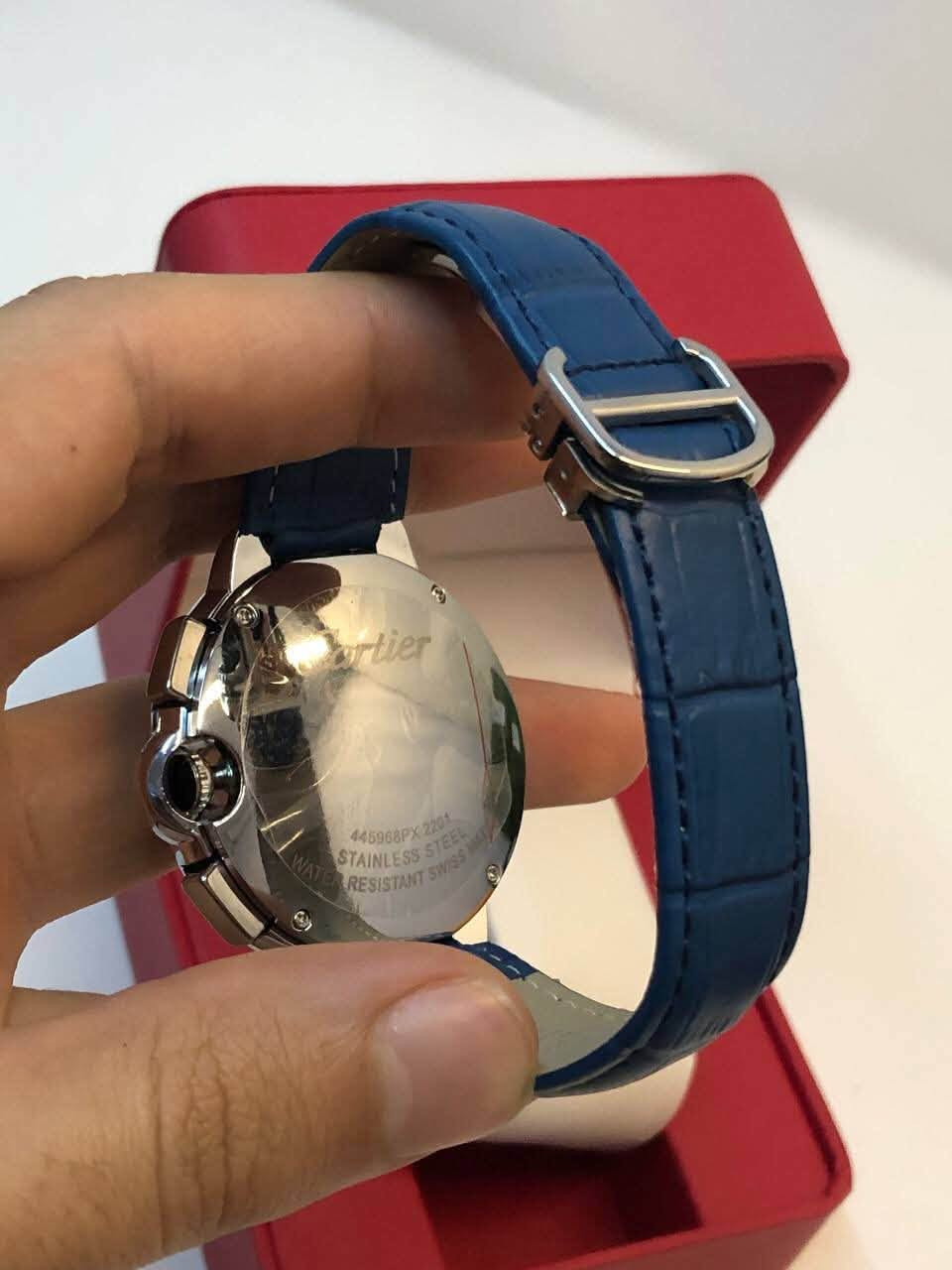 CARTIER

كارتير  

طلاء ثابت 

جميع السناتر شغالة 

عداد شهري 

سير جلد طبيعي

قفل سير فراشة باتك الاصلي

كوالتي عالي 

الضهر براغي ضد المي

الوزن 81 g

القطر  40 m 🕐

السمك m 15 ♾

السعر 30.000 الف مع البكج والتوصيل مجاني✨🔥

للمراسله او الحجز

***********
