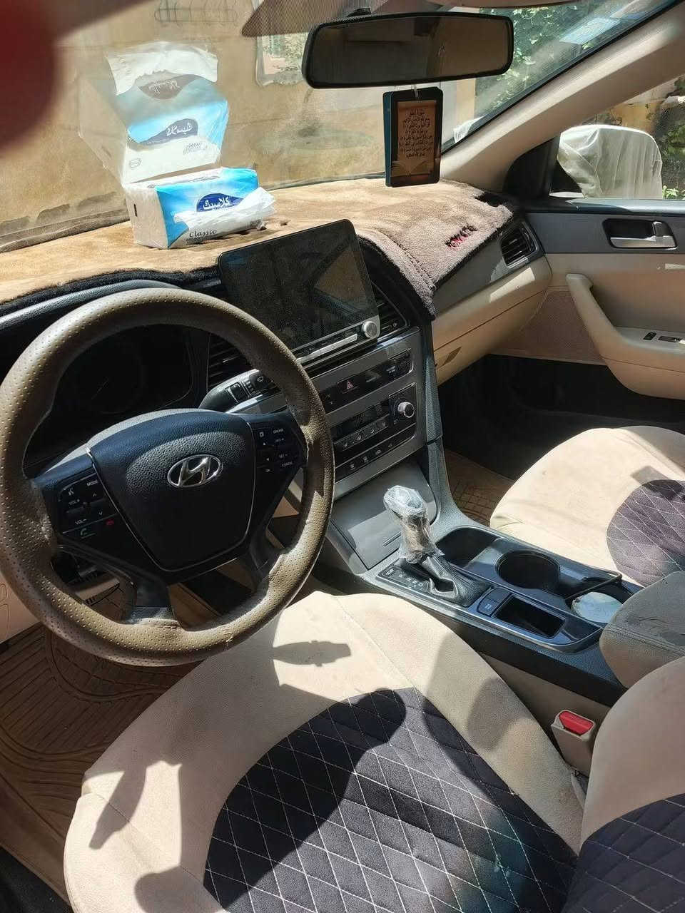 السلام عليكم سوناتا موديل 17 انبار مكفولة كير محرك مكفولة بدون تبديل بيه جاملغ يمنه مصبوغ كلير ***********ابو غريب 
@@
