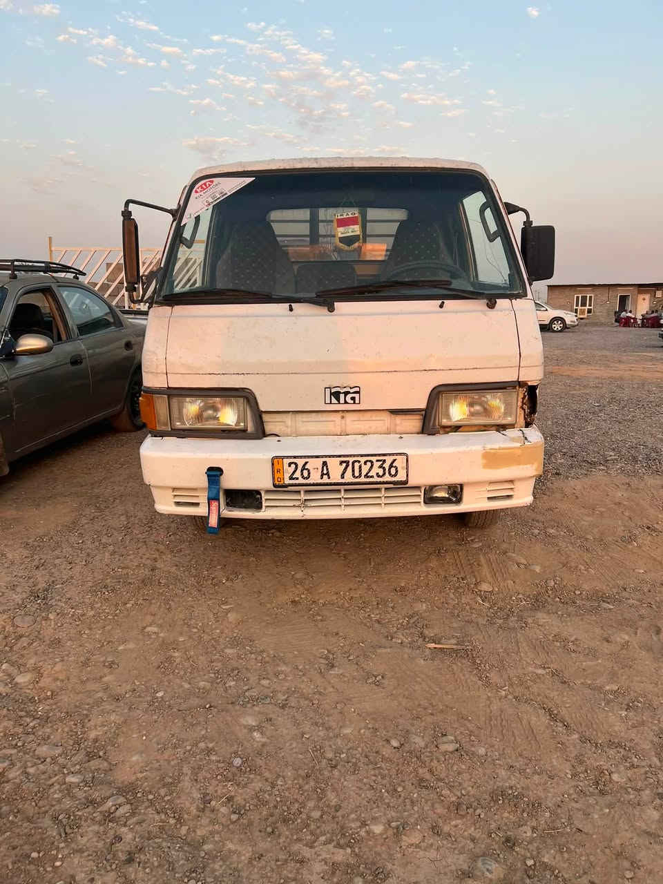 يا الله اخواني كيا بنكو ٩٤  رقم دولي صلاح الدين سنويه ٣١ 
سياره سته جنكال محرك وكير واكسل وشاصي وترهم مراوس  ورقم شاصي مكفوله كفاله عامه تحويل ثاني يومسياره ع بلاد مابيها صبغ
مكان السياره صلاح الدين طريق الضلوعيه
٤٥ بيها مجال قليل ***********
اتصل وتدلل
