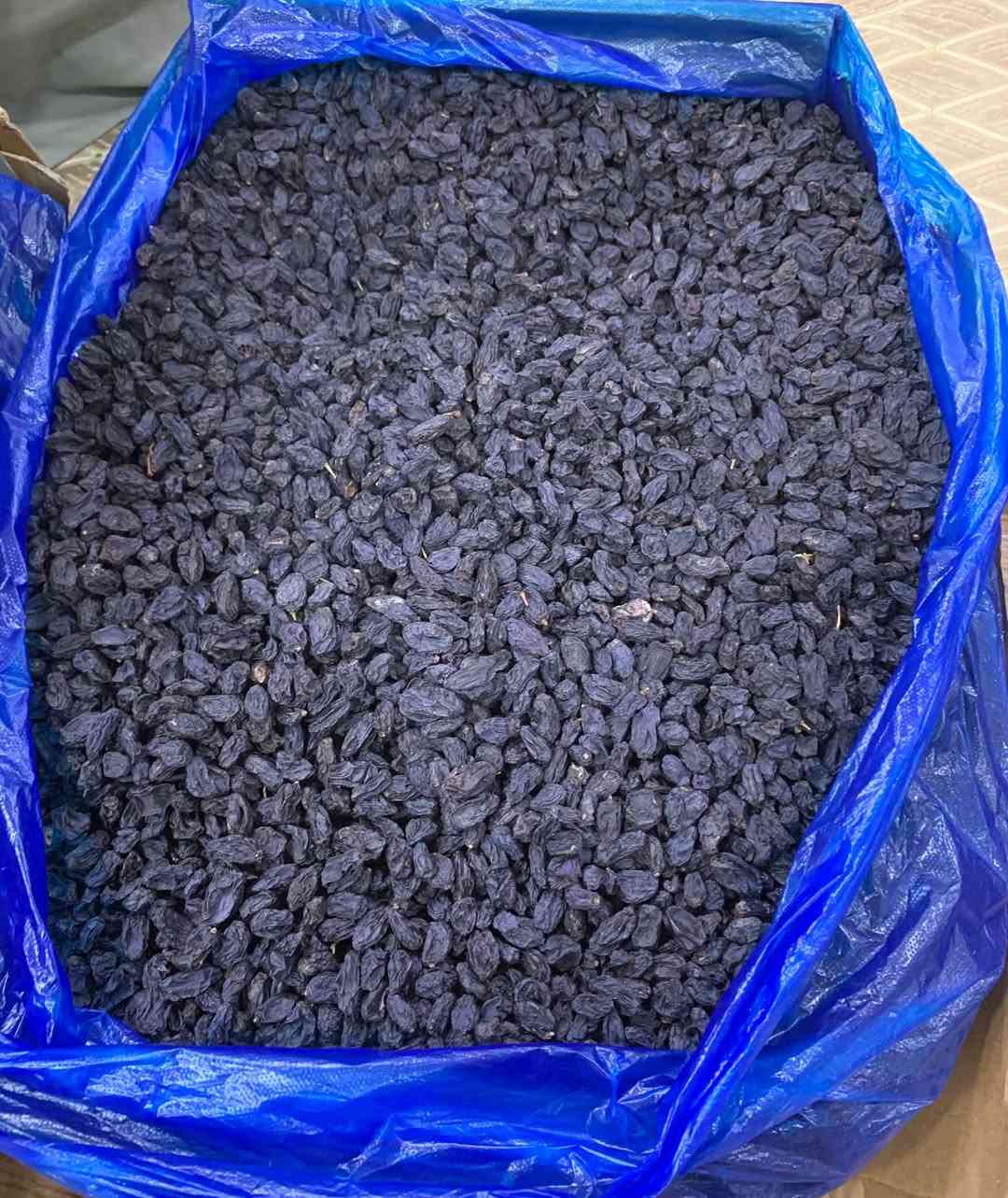 زبيب اوزبكي • كرتون ٥كيلو • كرتون ١٠كيلو