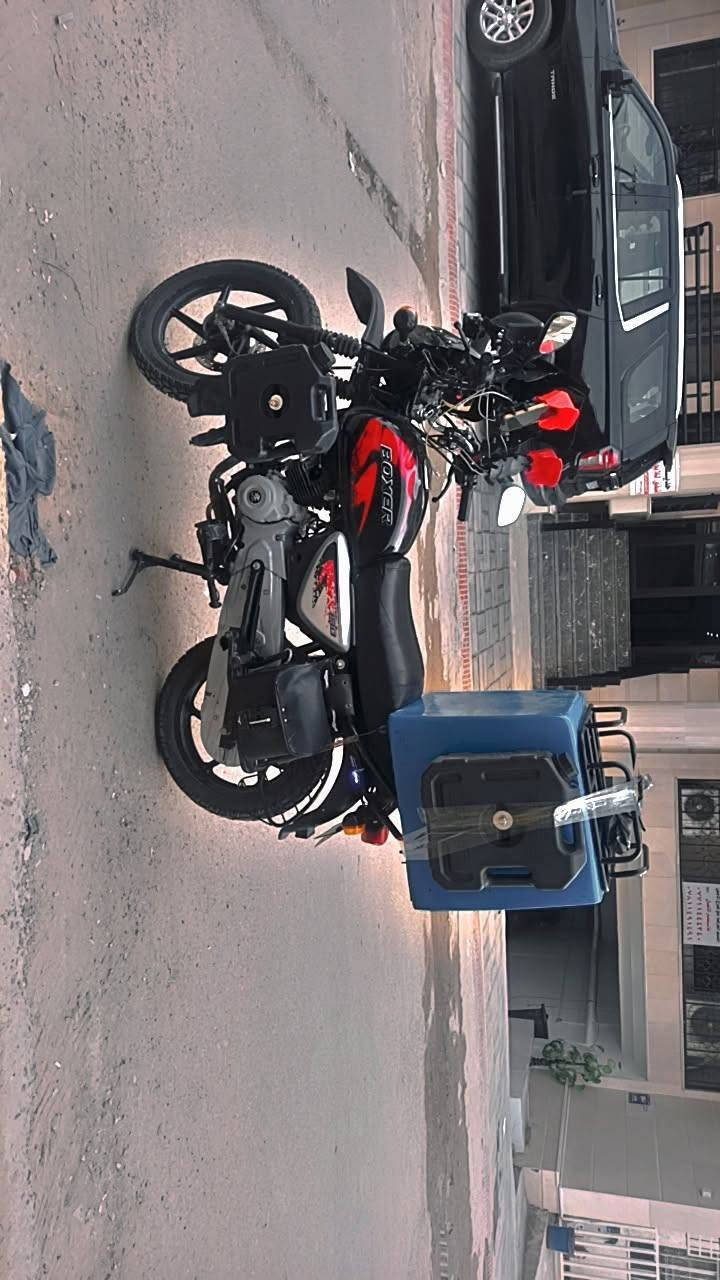 سلام عليكم بوكسر 2023 رقم بغداد بعد ما مستلم لوحات ب اسمي  تحويل مباشر عنوان كراده كهرمانه 
***********
***********
مليونين و200 وبيها مجال

