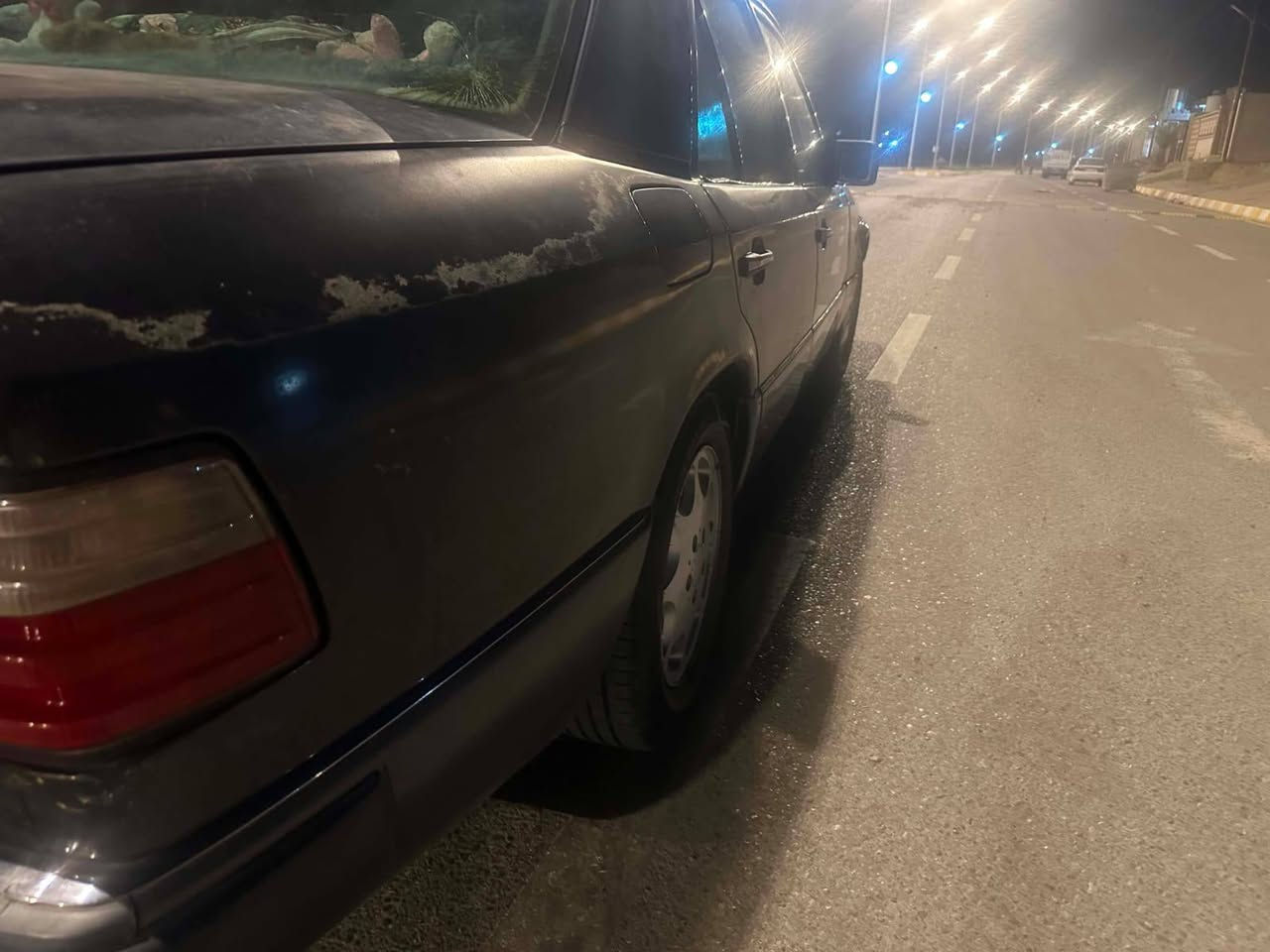 السلام وعليكم اخوان مكلف بنشر مارسيدس دب موديل 93 مكينه وكير بطه 3000 مكفولات رقم بغداد بسم صاحبها سنويه لحد 28 حداديه جديده تخم تاير جديد السياره فقط بيها جراد قواعد سليمه فقط وحده معمره تبريد شغال كهربائيات كلها شغاله العنوان ديالى جلولاء السعر 50 وبيها مجال حك الجيه. تفاصيل اكثر اتصل ودلل ***********
