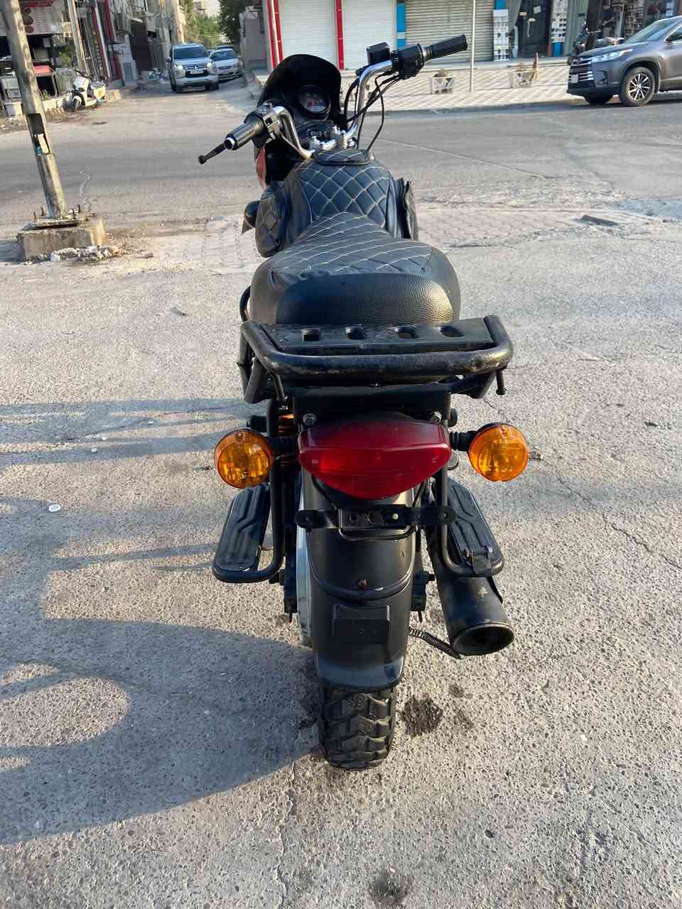 دراجه بوكسر 23 نضيفه حيل مكينه مكفوله اوراقه كامله
سعره 1400 بيه مجال شي بصيط حك جيه
رقم ***********
