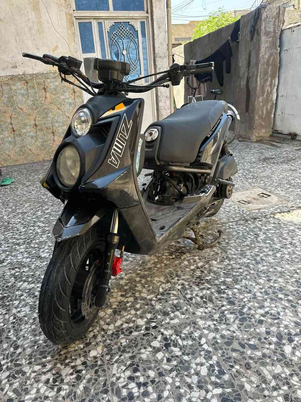 السلام عليكم دراجه للبيع سكنس جبلي كله بيها شغال بس مبدل بيها كور اصلي سعر 650مستعجل علا بيعتها مكان بغداد فلكه حي نصر. رقم ***********

