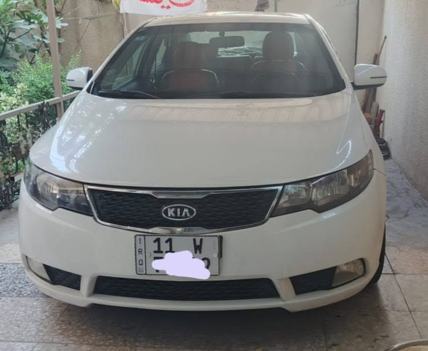 سيراتو ٢٠١٢ فول مواصفات رقم بغداد 
مكفولة ماعدا المكانات الموجوده بالسونار 
كير ومحرك وتبريد مكفولات
سعرها ١١٠ 
اني مكلف بنشر 
هذا رقم صاحبها 
***********
