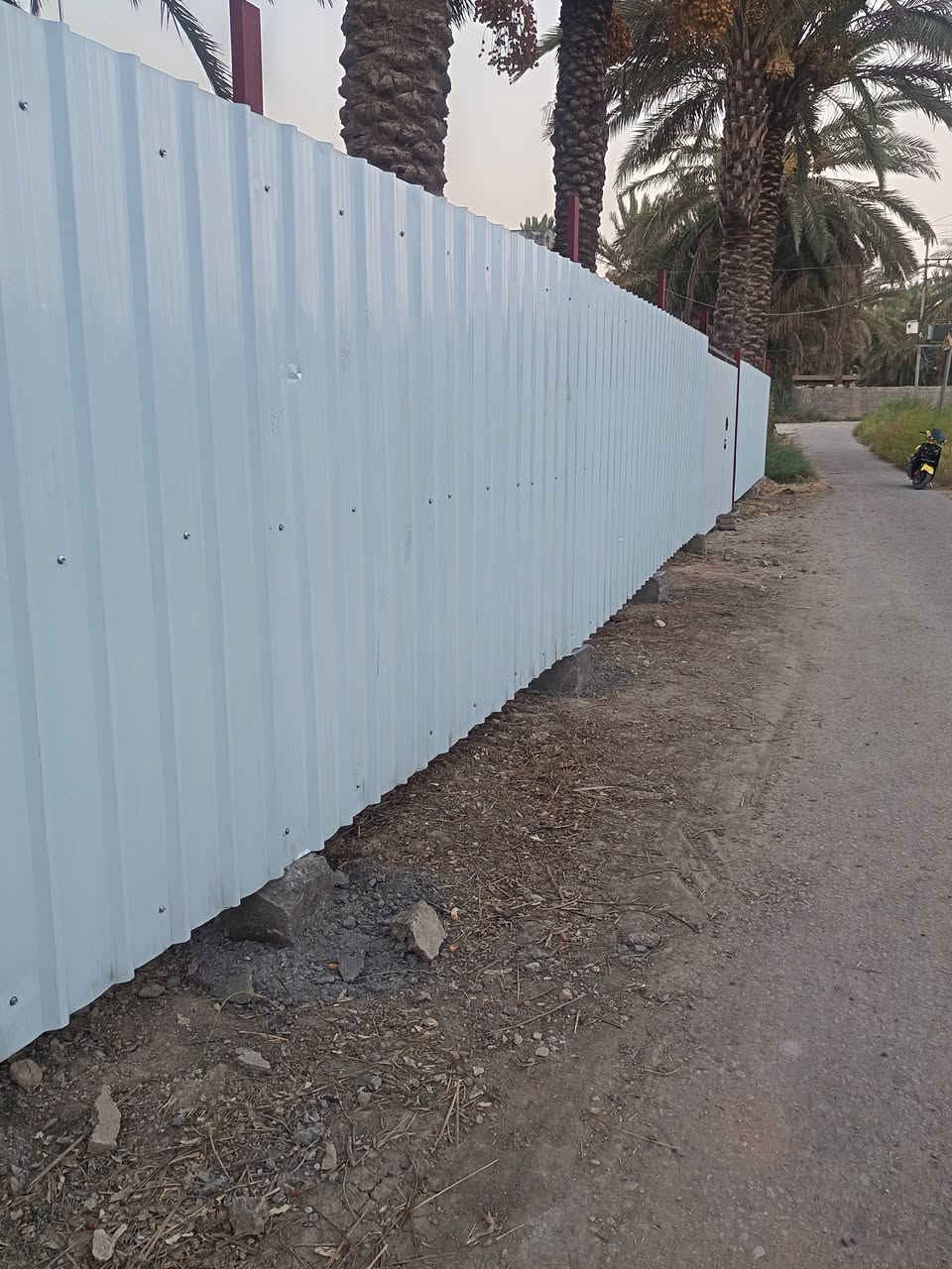 سلام عليكم يعلن معمل حداده عبدالله الجبوري لعمل كافه انواع الحداده أبواب شبابيك محجرات ديكورات سقائف اسيجه كافه انواع الحداده يوجد كادر متنقل يجيك لباب بيتك مكاني بابل مسيب اتصل عليه وتدلل ***********
