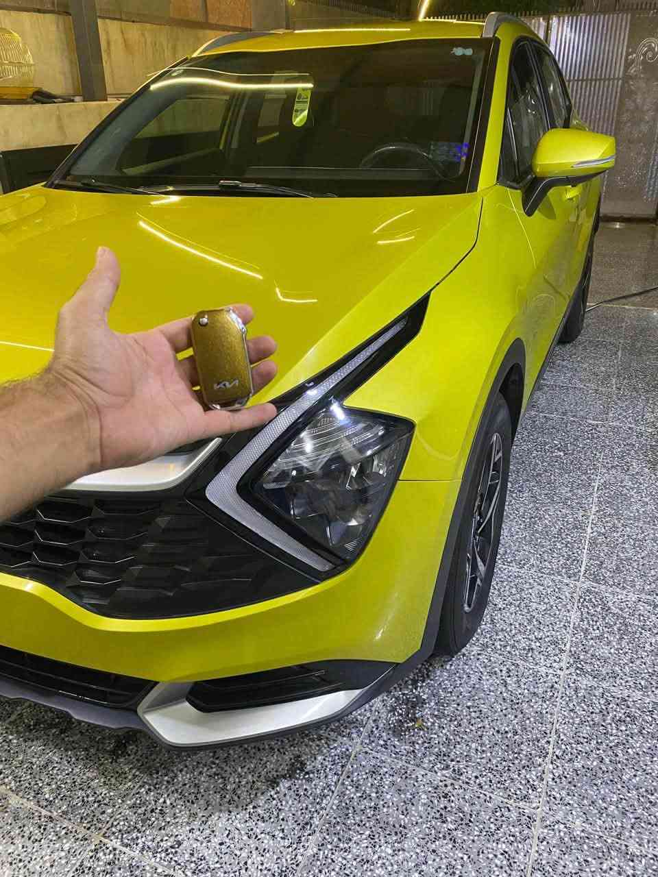كيا سبورتج خليجي 2023

                               Kia Sportage2023 

لون مميز ✨

ماشيه 42 الف

✨ التفاصيل والمواصفات الكاملة:

محرك 2000 دوش المرغوب 

رادار جانبي مع تحذير صوتي

نظام استشعار الحركة عند فتح الابواب

نظام شحن واير ليس

ايرباك عدد ٦

نظام الاناره الامامي (Boomerang LED DRLs)

حساسات امامي وخلفي 360 درجه

تحكمات ستيرن كامل

كامره خلفيه دواره مع عدة اختيارات للتصوير

انظمه قياده متعدده مجهزه بالسياره

اوتو هولد توقف Auto hold 

شاشة متصلة يوتيوب + ويز و جميع التطبيقات 

السيارة بحالة الوكالة 

***********

📞

مكان السياره بغداد الزعفرانيه

..

السعر ..210 $
