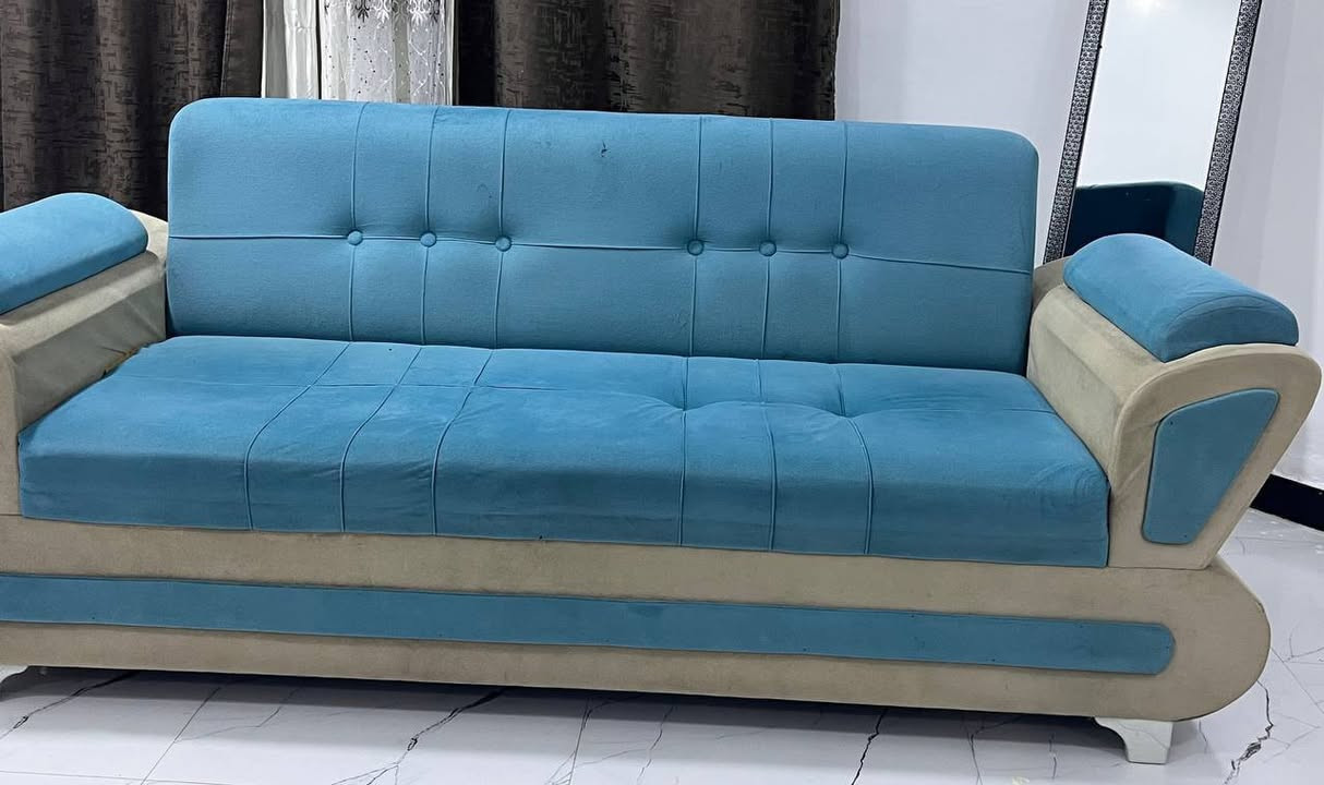 سلام عليكم تخم تركي جديد كلش ما مستخدم كدامك النضافه سعر 300 + تخم سمأي تركي مستخدم شهرين جديد ونضيف سعر 400 للتواصل الرقم ***********العنوان حي الجامعه مجمع الرواد
