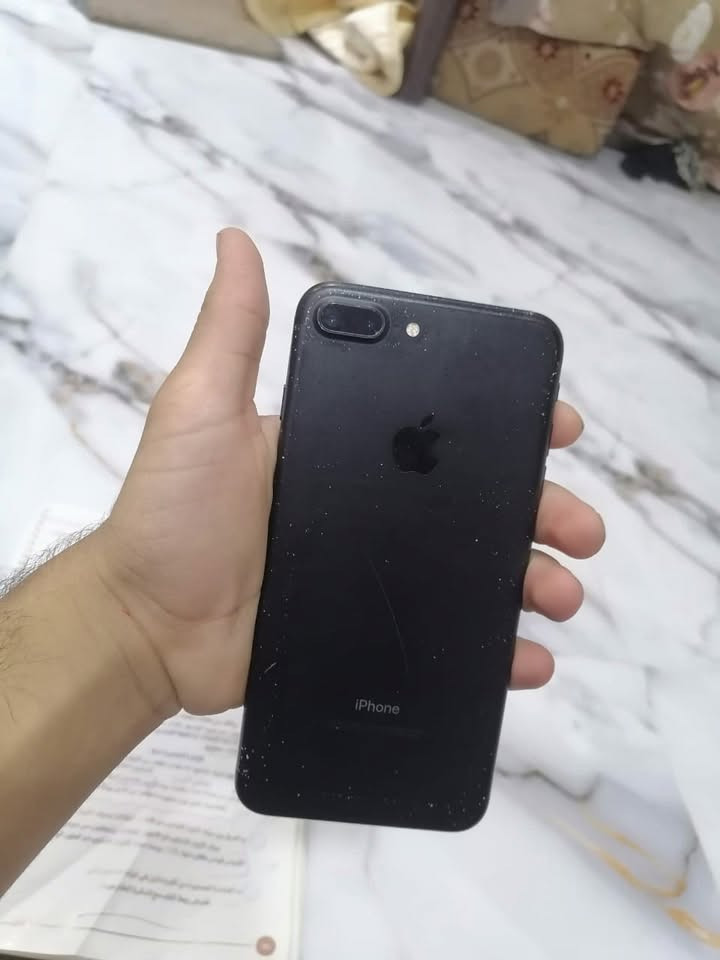 اسود iPhone 7 Plus
ذاكره ١٢٨G !! 
الجهاز جدا نضيف بسبي فطر بالشاشه مامئثر اصلا  

كربلاء ومتوفر توصيل 🚚 
بسعر ١٠٠ الف فقط  
تواصل واتساب ***********
