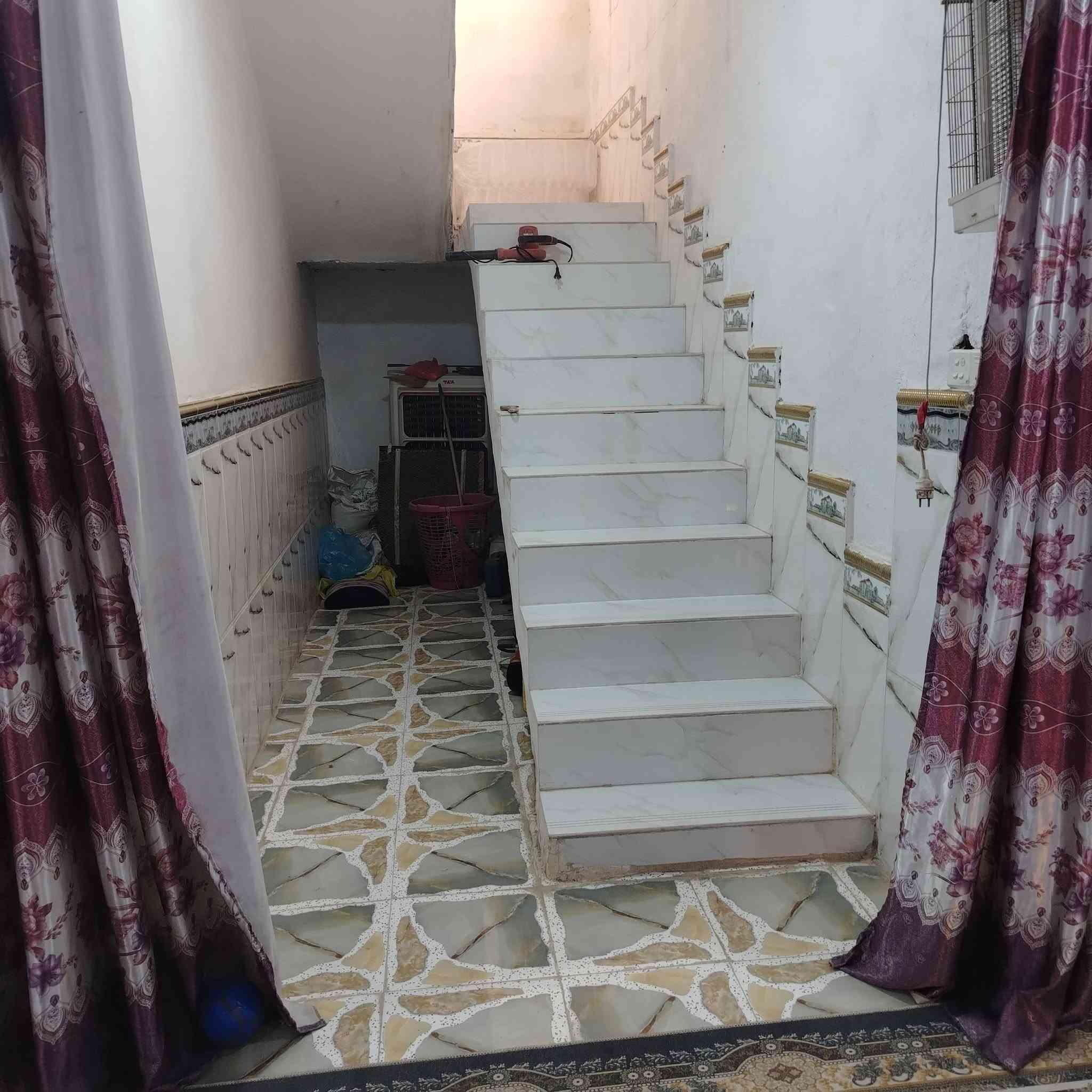 الكوفه • ٢٠٠م • ٤ غرف نوم