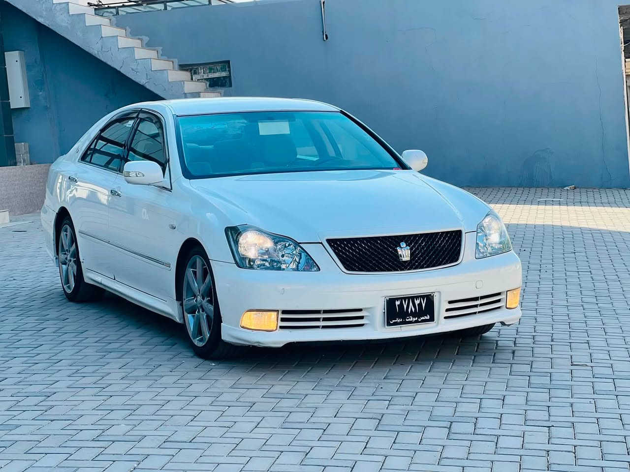 شاهینە بڕاوە 2005
گێڕ کەورە مەکینە گەورە
182 سپۆڕت
سێ دووگمە
ناو کریمی.
کامل مەسرەف .
ویل دنگە 
سەقفی زۆر جوانە 
بەشەرتی سەقفوو کەڤەرو دەعمی نەبێ 
ساردوو گەمی بەسراوە .
تەقەو ڕەقەی نییە .
كۆدی هەیە
سعری 48گەڵاو مەجال.
بۆ قووفڵی تەلەفوون مەکە
***********.

***********سەیسایەق
