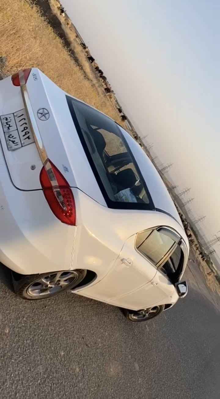 جاک j5  مۆدێل2012  گێر و مەکینە بەشەرت فیتەر  تەبرید لەسەر سویچ  پێش و پشتی کەپسە  تەنها کەوتوەتە سەر سەقف  عام بۆیاخە    سەنەوی دوو ساڵە بەسەر چوە  تەحویل خرامە وەکالە بەشەرت    سعری 41گەڵا و معامەلەیە  مشتەری تەلەفون بکە ***********وەتس اپی لەسەرە    شوێن ناحیەیە تەکیەی کاکەمەند
