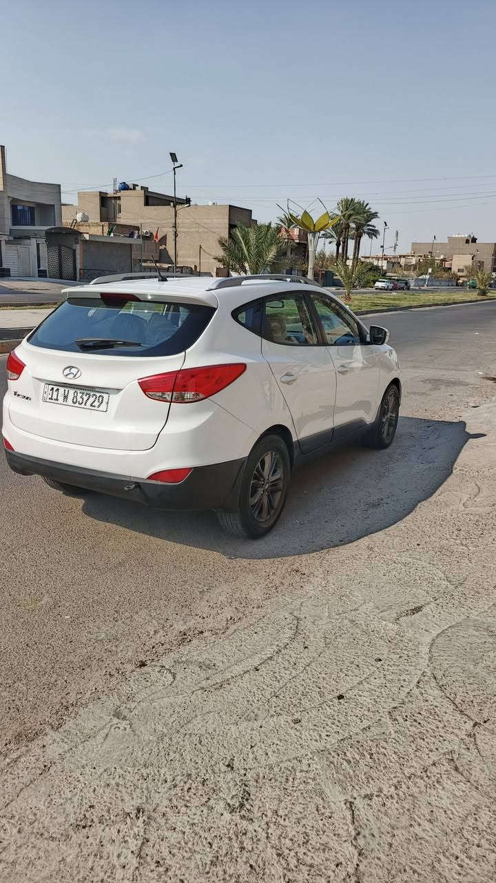 السلام عليكم للبيع توسان خليجي ٢٠١٦ رقم بغداد بسمي السياره مكفوله من الحادث بيه بنيد تبديل فقط الباقي كله كفاله مكينه ٢٠٠٠ دوش مكفوله من الفتح على وظع الشركه كير حداديه تبريد مكفوله تبريد قطعتين كامره وباقي الموصفات المعروفه السعر١٣٩ بيه مجال للستفسار *********** بغداد الطالبيه
