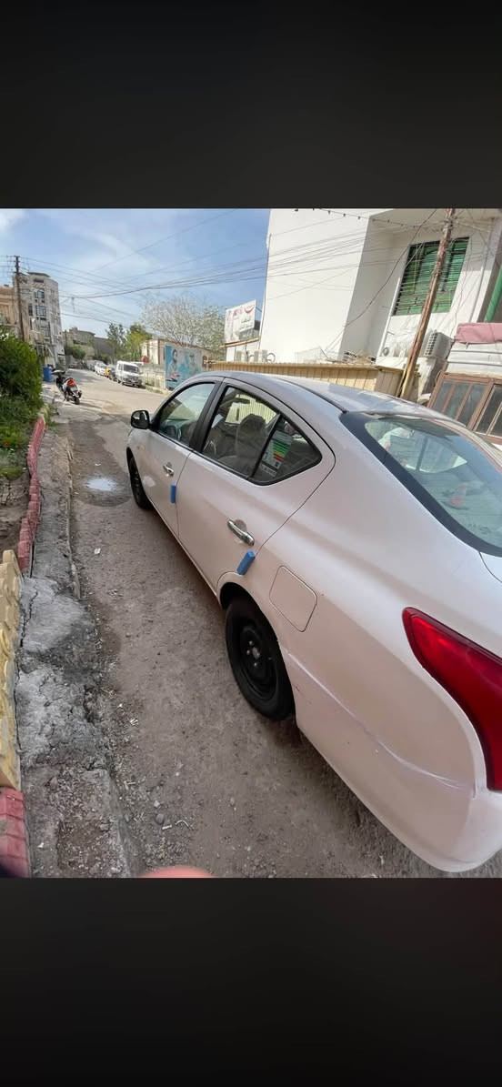 السلام عليكم نسيان صني ام لبليته لزركه 
 موديل 12  
منضومت تبريد جديده  
عليها تخم تاير قبل سبوع شادهن 
 رقم كربلاء

سعر ٦٨

مكان لسياره بغداد  شهداء  البياع

***********
