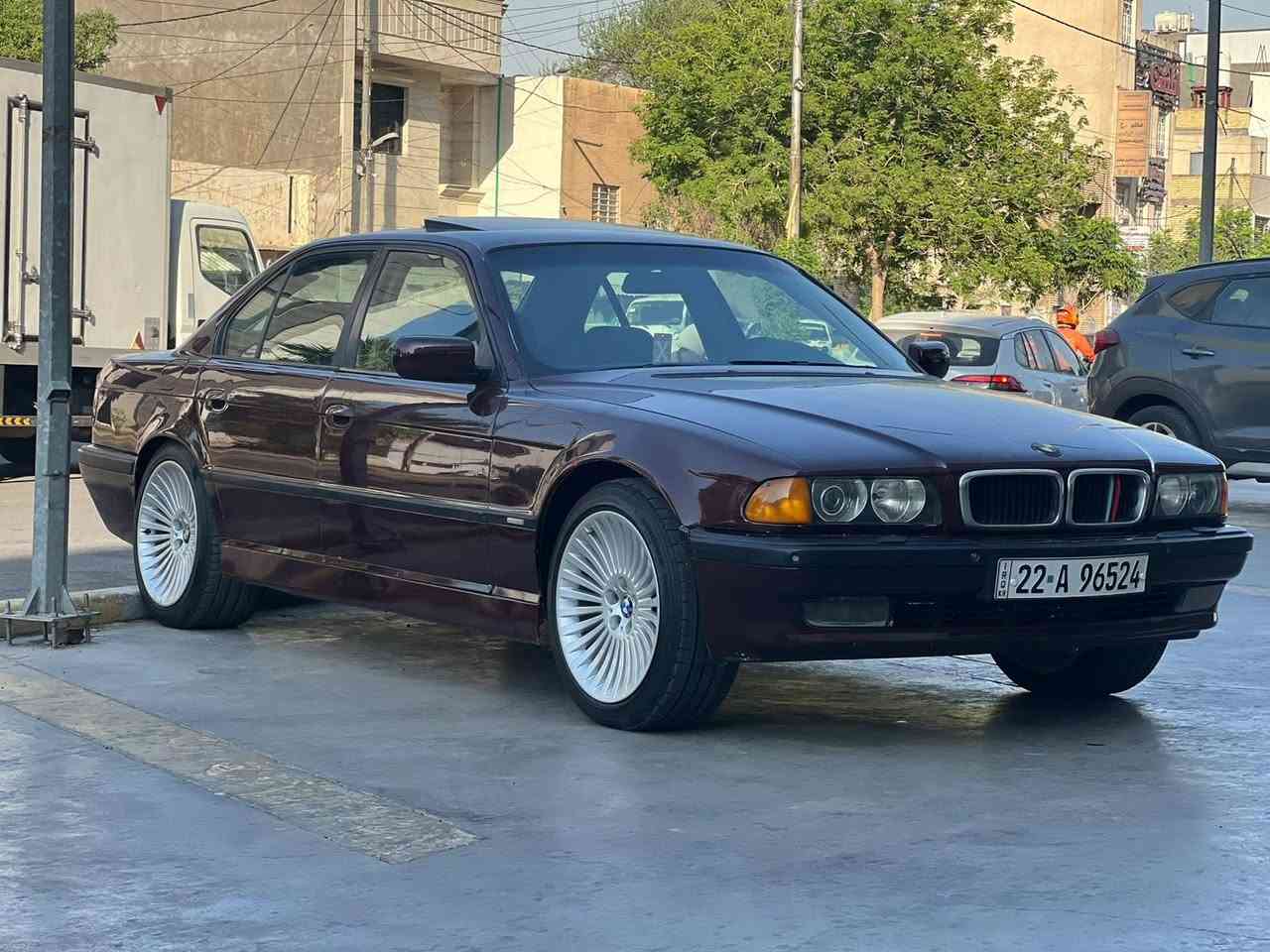 السلام عليكم للبيع أو مراوس بيئم خفاش 728i أصل 1996
رقم اربيل جديد مكان السياره بغداد الحريه السعر 68$ وبيها مجال بسيط ***********
