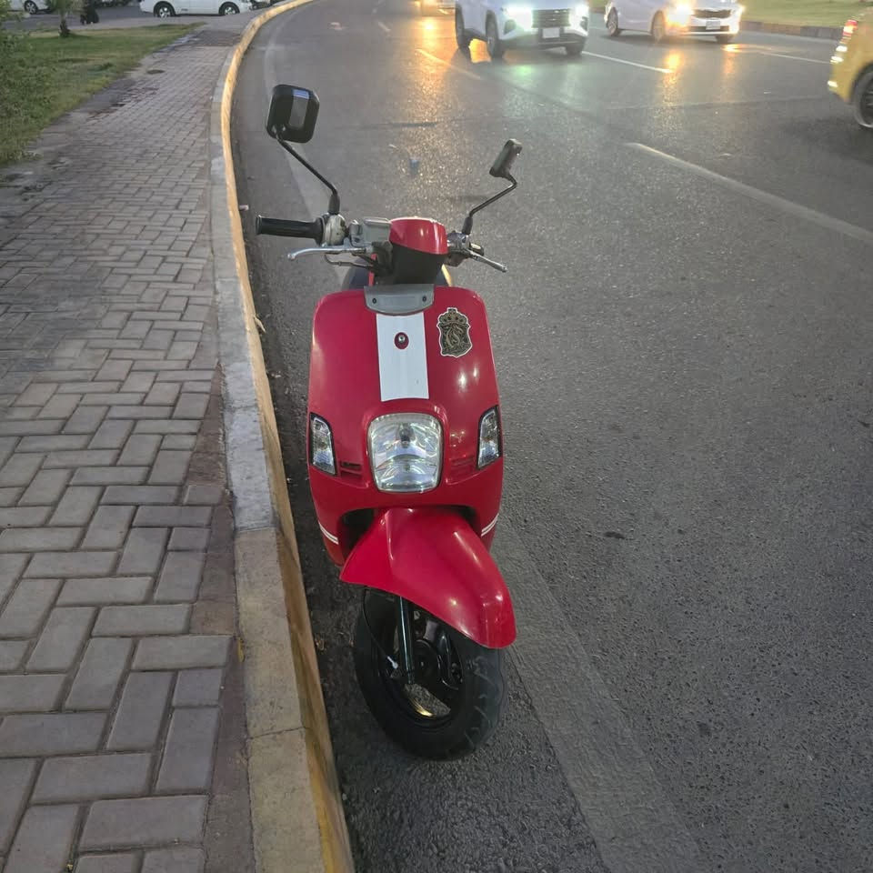 بوليس 
عايزة ترتيبات كلش بسيطة
ب 700 وبيهه مجال

***********
